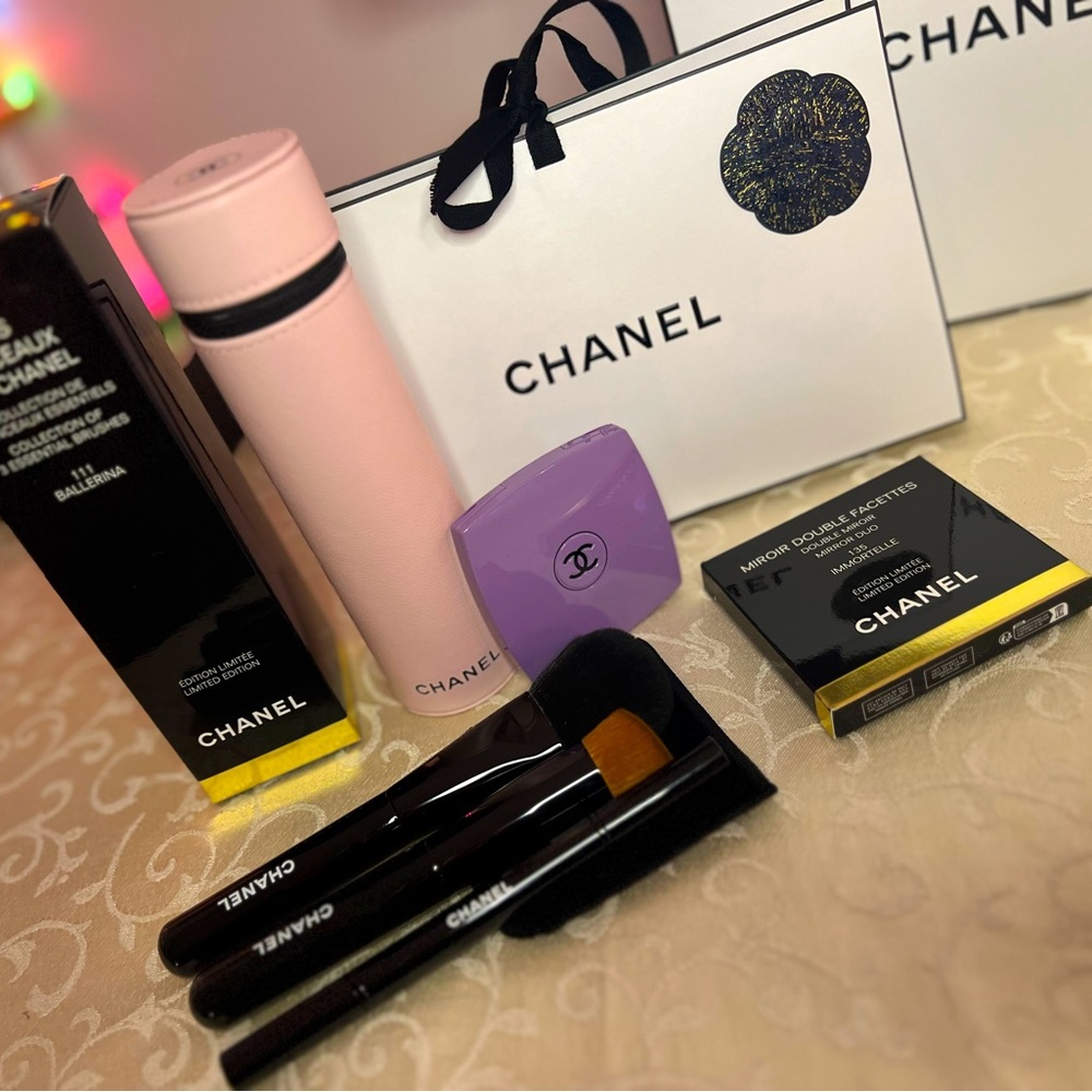 Chanel Makeup Brush Set Ballerine / Mirror Immortelle Limited Ed